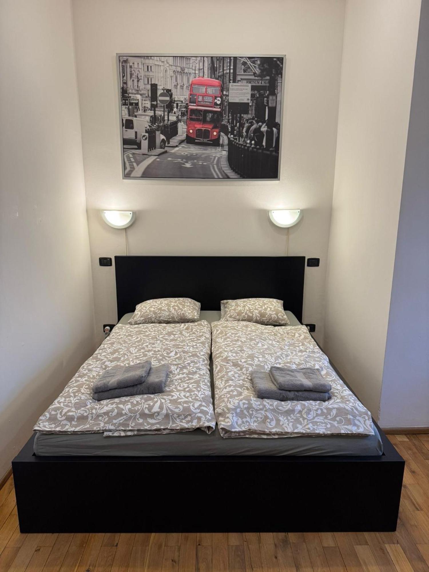 Cosy With Terrace Near Florenc Apartment Prague