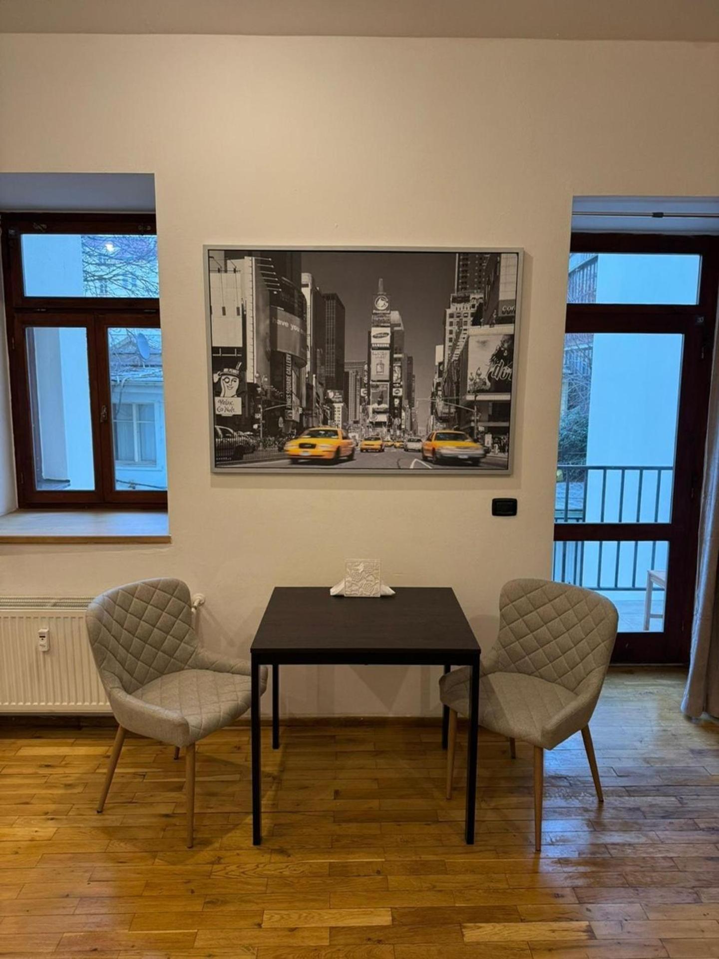 Cosy With Terrace Near Florenc Apartment Prague