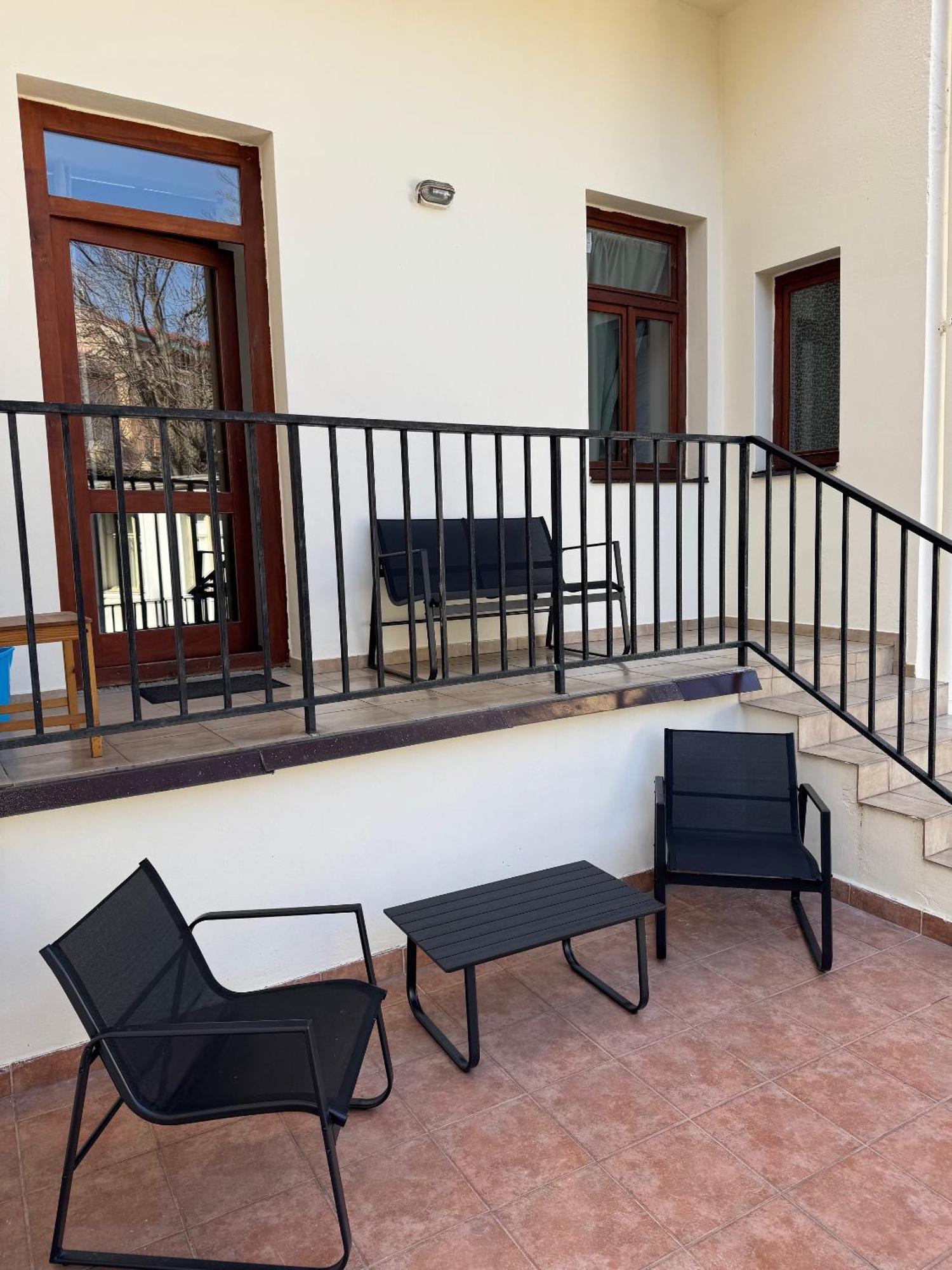 Cosy With Terrace Near Florenc Prague
